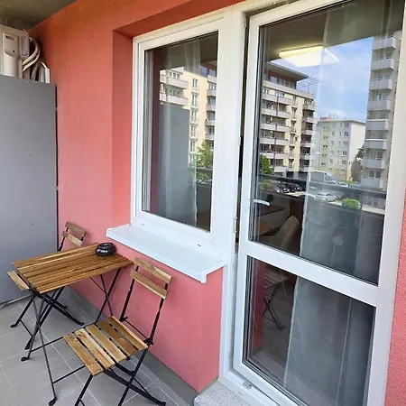 Modern Zen Apartment Pressburg